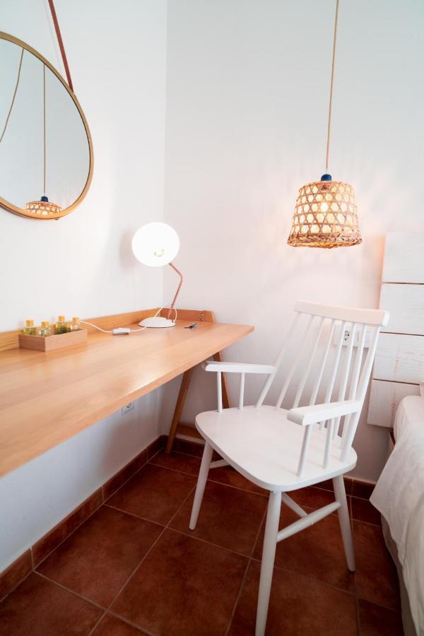 Hostal Sa Posada Set Cales ซิวตาเดญา ภายนอก รูปภาพ
